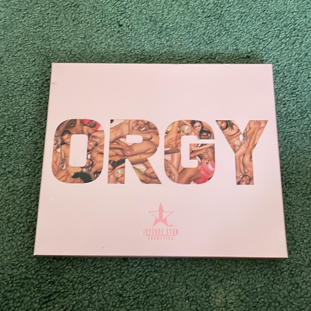 Jeffree Star Orgy palette